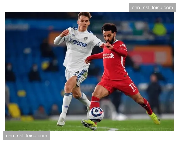 战术前瞻:面对利物浦的高位压迫,布伦特福德如何寻找反击空间